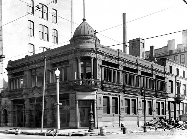 Look Back: Faust’s Restaurant, 1916